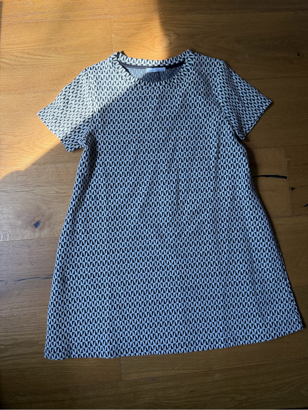 Zara Black & White Triangle-Print Short Sleeve Dress